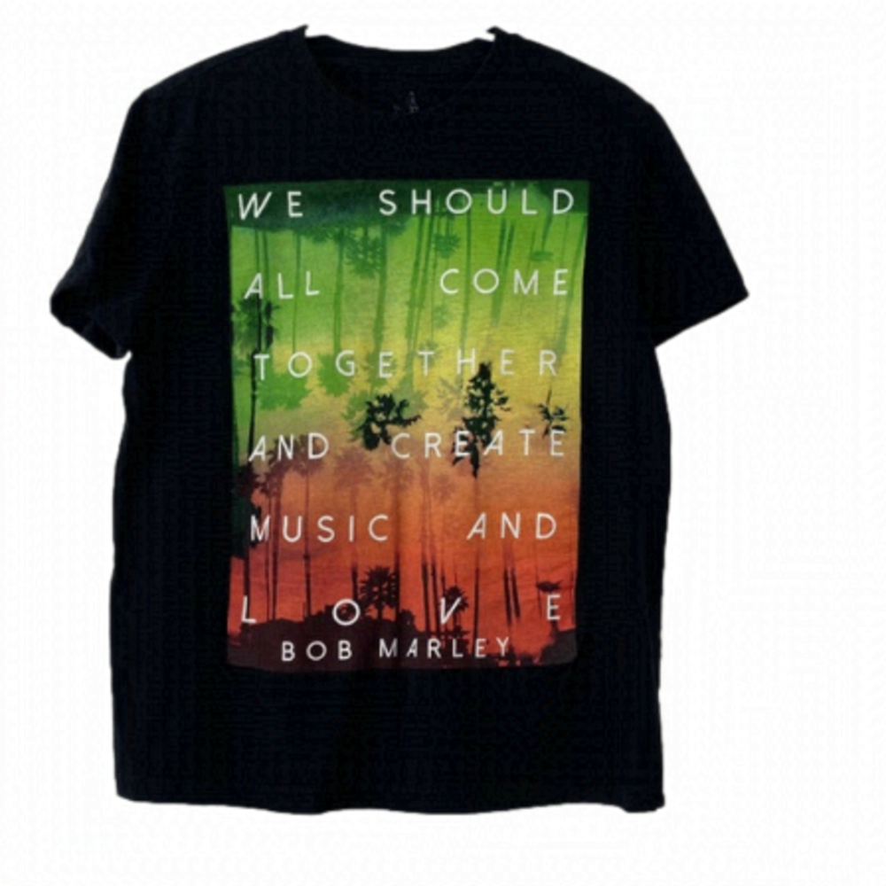 BOB Marley graphic t "We should all come together and create music and love"